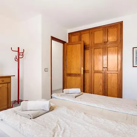 Quiet And Cozy With Ocean View Puerto de Santiago